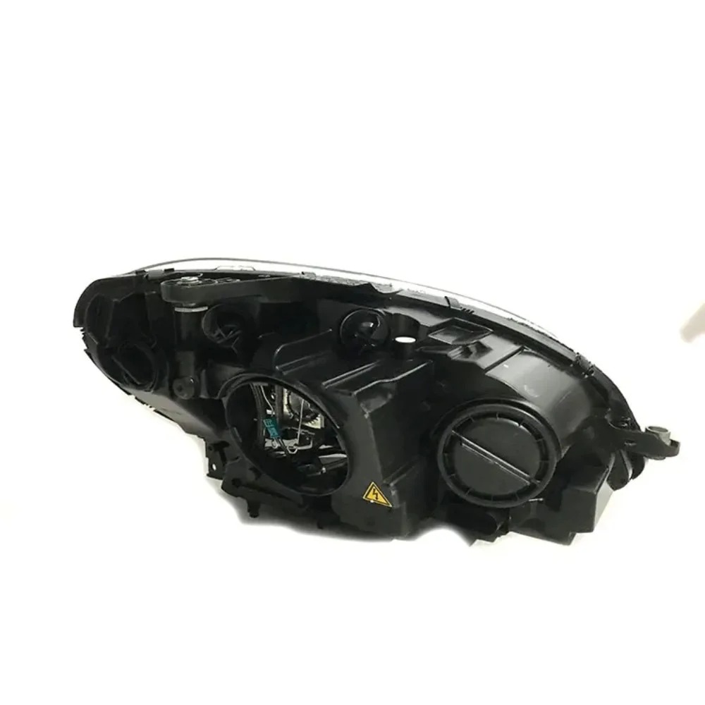 Factory Direct High Quality LED Front Headlight for  W204 OEM 204 820 01 59 for C200 Model Long-lasting